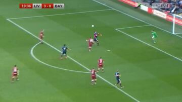 El gol de Luca Toni en duelo de leyendas del Bayern y Liverpool