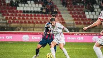 Partido de LaLiga Hyoermotion entre la Cultural Leonesa y el Huesca.