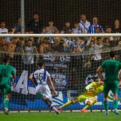 Gloria y despedida de Eder García y Gibelalde que se van de la Real B rumbo al Athletic