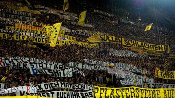La afición del Dortmund en el Westfalenstadion.