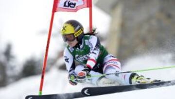 La austríaca Anna Fenninger durante su competición en Lienz.