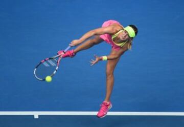 TOPSHOTS
Eugenie Bouchard perdió a manos de Maria Sharapova en cuartos de final del Abierto de Australia el martes.