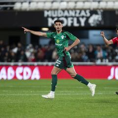 Nabil, alternativa para el lateral derecho del Albacete