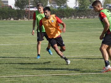 El volante creativo llegó a Iquique y vivió un par de buenas temporadas. Su ascenso se frenó con un mal paso por Curicó y ahora tendrá la gran opción de adueñarse del mediocampo de Magallanes.