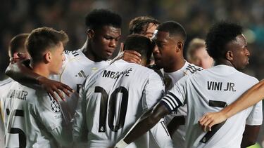 Soccer Football - UEFA Champions League - Kairat v Real Madrid - Central Stadium, Almaty, Kazakhstan - September 30, 2025 Real Madrid's Kylian Mbappe celebrates scoring their first goal with teammates REUTERS/Pavel Mikheyev