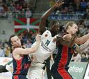El Baskonia recupera la fe con un triunfo en el último segundo