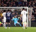 El error de Keylor Navas que condenó al Nottingham Forest ante el Leeds United