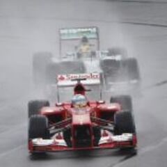 La lluvia y la falta de luz aplazan la lucha por la pole