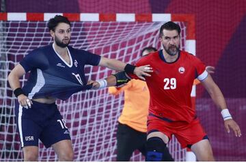 Es uno de los deportistas chilenos más importantes de todos los tiempos. El deportista nacional ganó hace varios años la Champions League de Balonmano con el Barcelona. La Roja, sin embargo, no pudo sacar pasajes a Tokio.