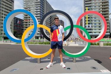 S¨¢nchez-Valladares: "Tenemos la presi¨®n de demostrar que el atletismo est¨¢ en forma"