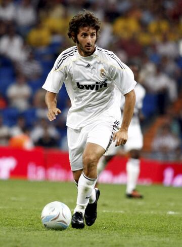 Jugó en el Real Madrid tres temporadas entre 2009 y 2012.