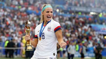 Julie Ertz y Sophia Smith regresan con el USWNT