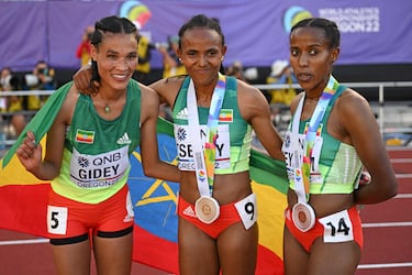 Etiopa reina del fondo... con lo en la celebracin 