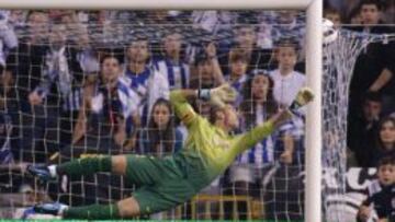 V&iacute;ctor Valdes, durante un partido de la temporada pasada.