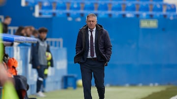 El entrenador del UD Ibiza Lucas Alcaraz, durante el partido de LaLiga Smartbank que el Ibiza disputó ante el Leganés en Butarque.