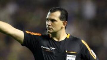 El paraguayo Carlos Amarilla tuvo un polémico desempeño en la final de la Copa Sudamericana 2005.