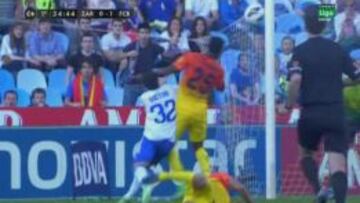 El Zaragoza reclamó un posible penalti de Song a Víctor
