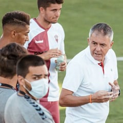 Eddy Silvestre no irá con la selección de Azerbaiyán