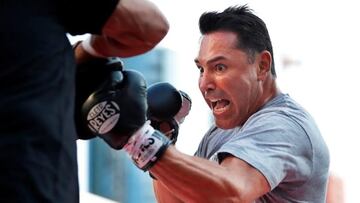 Oscar de la Hoya hospitalizado por Covid-19