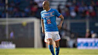 El defensor brasileño, llegó a Cruz Azul con un gran cartel en el año de 2015, donde solo estuvo una temporada. En la actualidad, Fabio sigue jugando en su país, con el equipo de Atlético Mineiro.