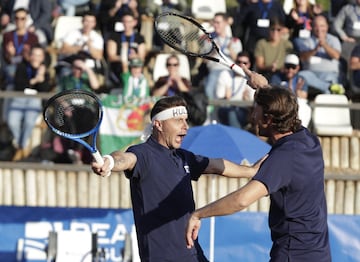 Joaquín y Ferrero celebran un punto. 