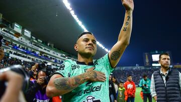 Luis Montes recibe despedida during the game Leon vs Necaxa, corresponding to Round 2 of the Torneo Clausura 2023 of the Liga BBVA MX, at Nou Camp -Leon- Stadium, on January 16, 2023.
<br><br>
Luis Montes recibe despedida durante el partido Leon vs Necaxa, Correspondiente a la Jornada 02 del Torneo Clausura 2023 de la Liga BBVA MX, en el Estadio Nou Camp -Leon-, el 16 de Enero de 2023.