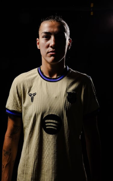 El Barcelona presenta su segunda equipación con homenaje a Kobe Bryant