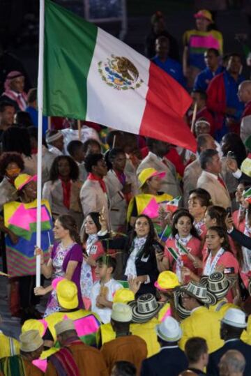 La delegación mexicana en la inauguración de Río 2016