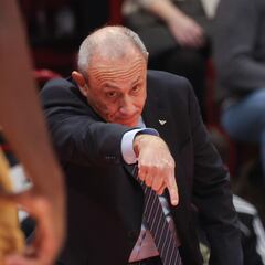 Messina carga contra los árbitros: “A Mirotic le tratan como un novato”