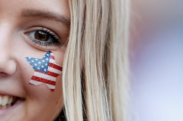 Las mejores imágenes de los aficionados desplazados a la Copa Mundial Femenina de Fútbol celebrada en Francia para animar a sus respectivas selecciones.