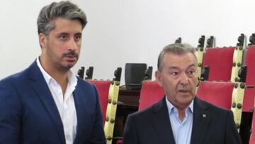El Tenerife prev¨¦ cinco o seis fichajes