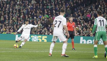 1-2. Dani Ceballos marcó el segundo gol en un lanzamiento de falta directa.