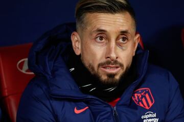 Héctor Herrera en la banca del Atlético de Madrid