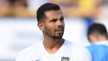 Edwin Cardona durante un partido con Boca Juniors.