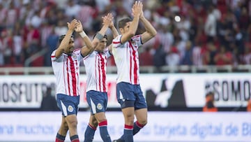 Chivas festejando la victoria sobre el Le&oacute;n.