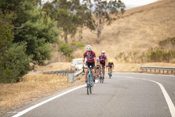 La Gran Fondo Ruta del Vino congregó a cerca de 80 competidores en el Valle de Colchagua.