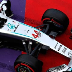 La FIA hace un favor a Hamilton: empezará con otros neumáticos