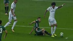 Las últimas 81 jornadas del Barça: sólo un penalti en contra