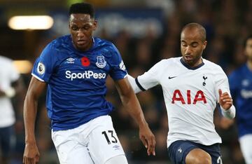 El defensor ha tenido una buena temporada con Everton, pese a que los resultados no han salido bien en la Premier League. El colombiano es uno de los más regulares en el equipo.