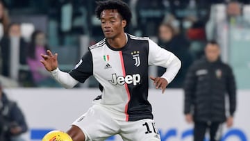 Con Cuadrado, Juventus vence a Milan y es el líder de Serie A