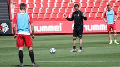 Gordillo, durante una sesi&oacute;n de entrenamiento de esta semana en el Nou Estadi.