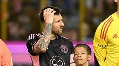 Inter Miami's Argentine forward Lionel Messi gestures before the beginning of the friendly football match between the Salvadoran national team and US' Inter Miami in San Salvador, on January 19, 2024. (Photo by Marvin RECINOS / AFP)