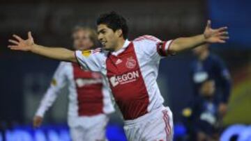 ADORADO. Suárez está feliz de volver al Amsterdam Arena, estadio que lo vio triunfar en Europa.