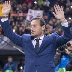 Totti deja la Roma