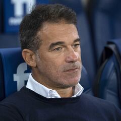 Luis García Plaza: "Va a jugar Manolo"