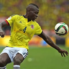 El Elche ficha al lateral colombiano Helibelton Palacios
