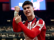 TOPSHOT - Guadalajara's forward #34 Armando Gonzalez celebrates scoring his team's third goal during the Liga MX Clausura football match between Guadalajara and Leon at the Akron Stadium in Guadalajara, Mexico, on March 18, 2026. (Photo by Ulises Ruiz / AFP)