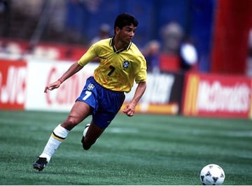 En 2014, justo cuando su excompañero en la selección de Brasil se postuló para el Senado, Bebeto (también campeón en Estados Unidos 94) buscó un escaño como diputado de la nación sudamericana, algo que consiguió