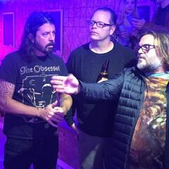 Foo Fighters y Jack Black jugaron tejo en Bogotá