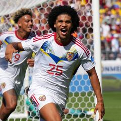 Venezuela remonta y vence a Ecuador con goles de Cádiz y Bello